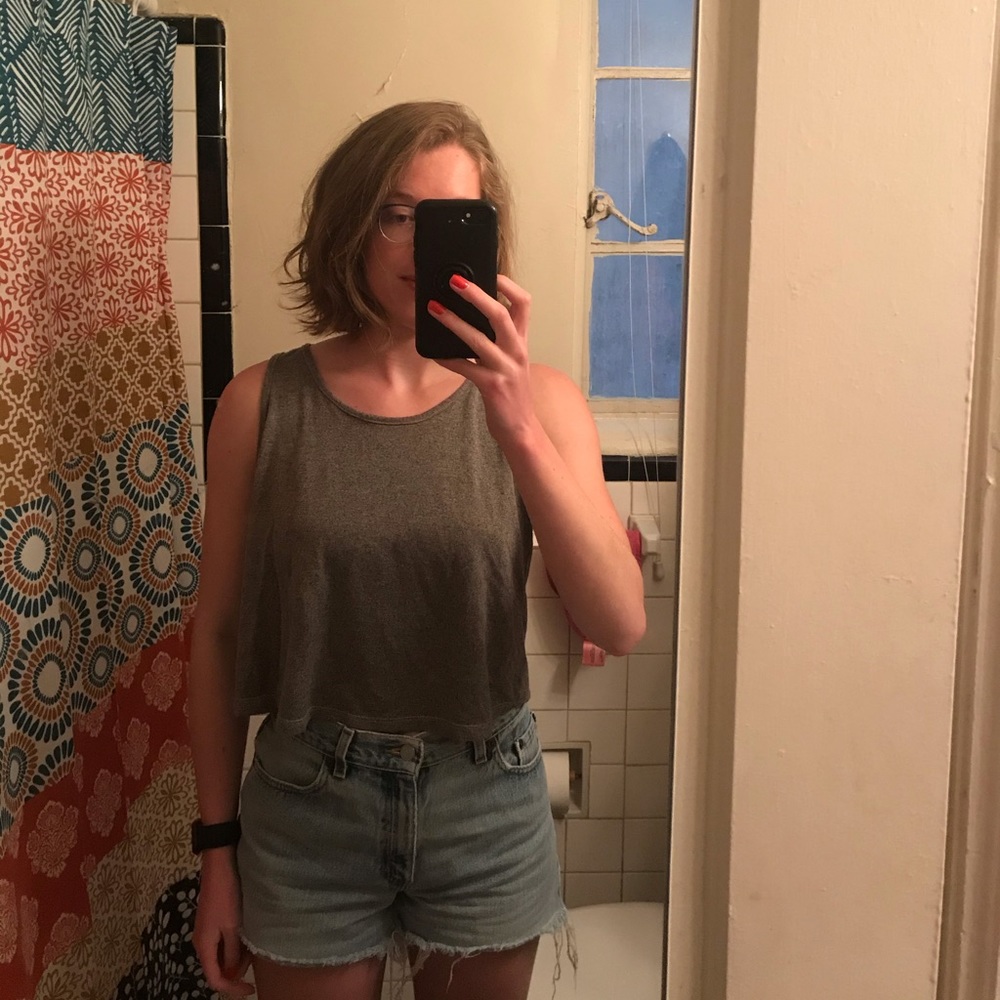 BOGO cropped gray tank w cutout back